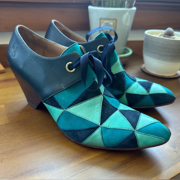 Fluevog EXCELLENT Purpose Scheme angular suede booties in turquoise/navy -7.5/8 - Picture 2 of 16